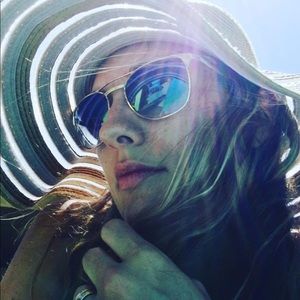 Meet your Posher, Lyndie